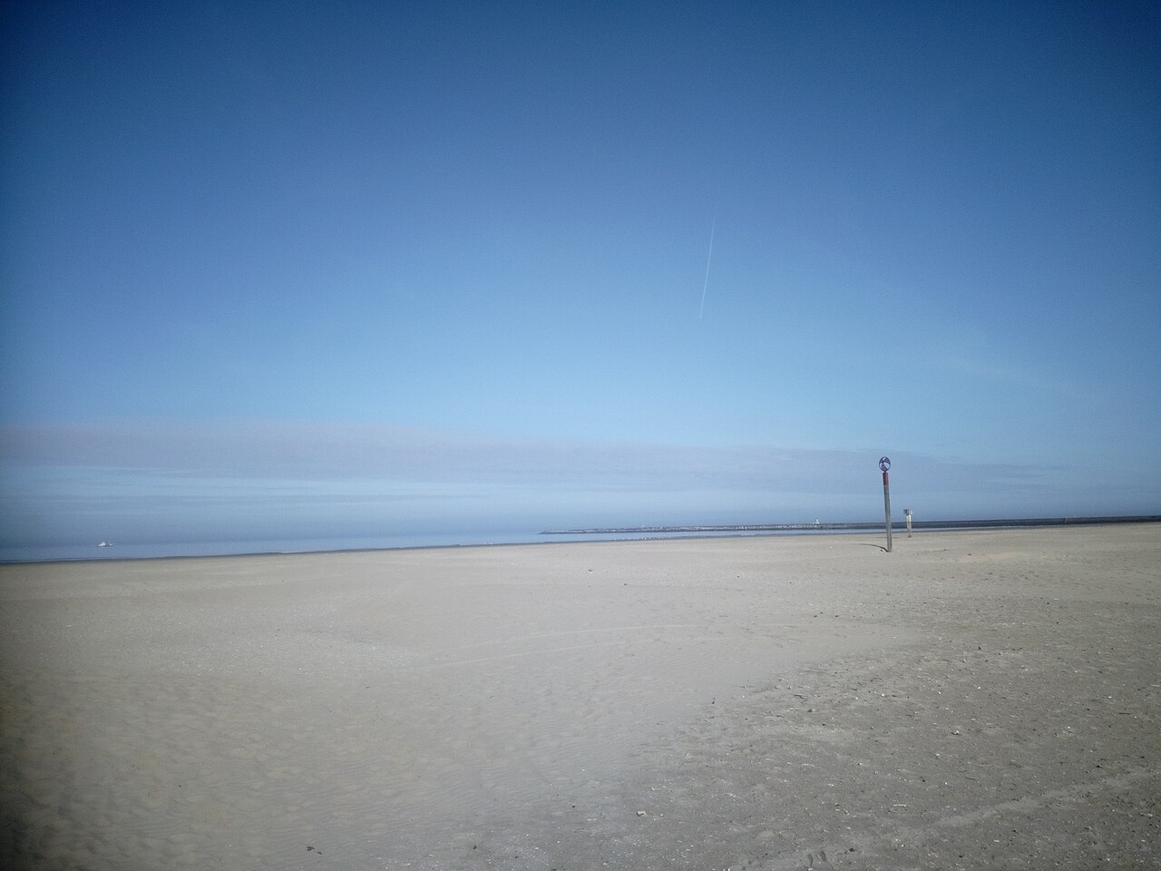 Strand bij IJmuiden aan de Noordzee